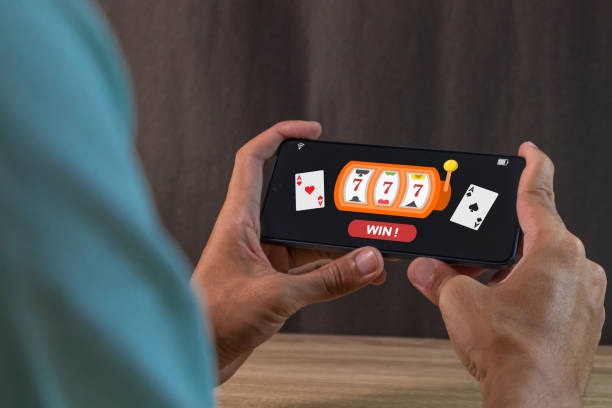 Buffalo King expanding reels during free-spin bonus round on migo